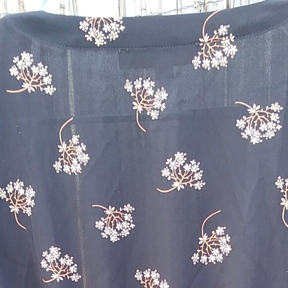 Loft Petites- Black Floral Wrap Blouse with Peplum Waist - SP - Picture 11 of 13